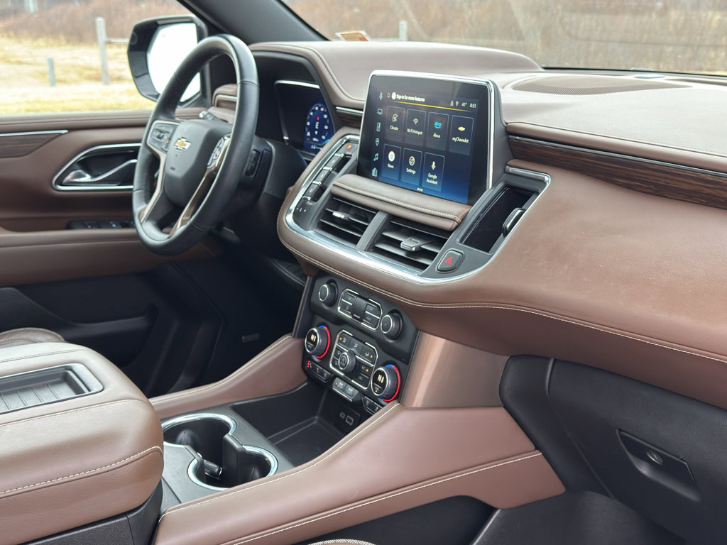 Used 2023 Chevrolet Suburban High Country image 30