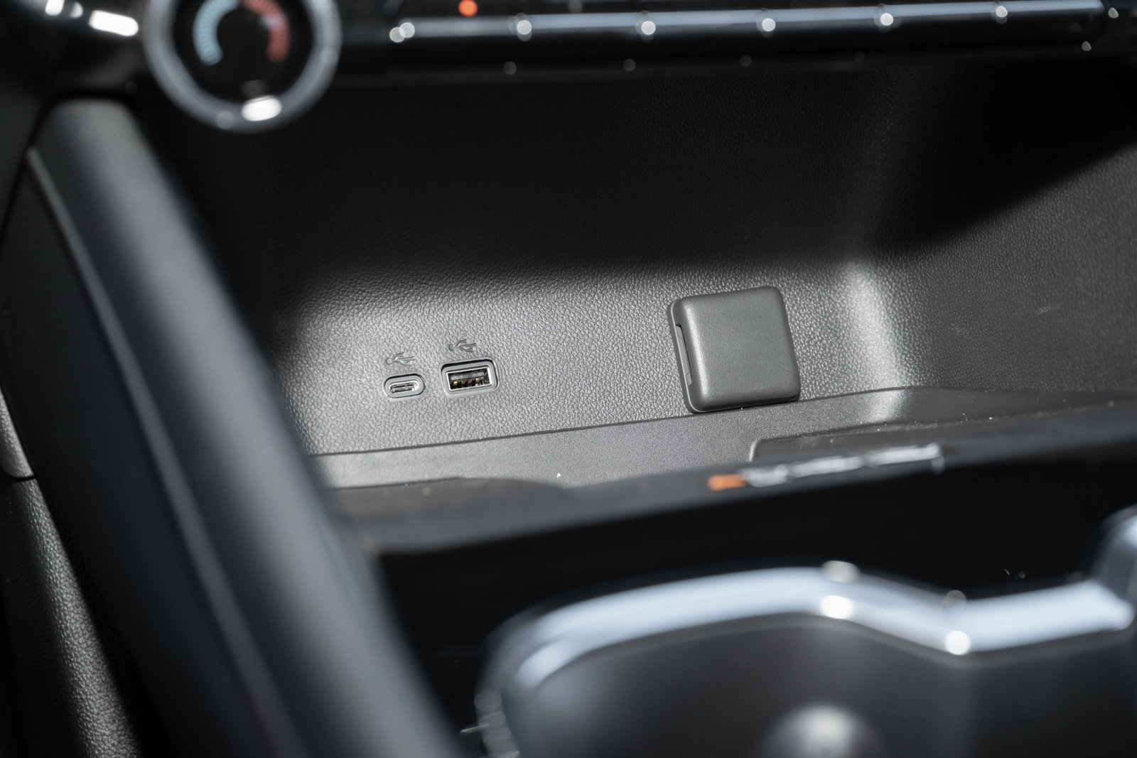 New 2026 Chevrolet Traverse RS w/ LPO, Floor Liner Package image 31