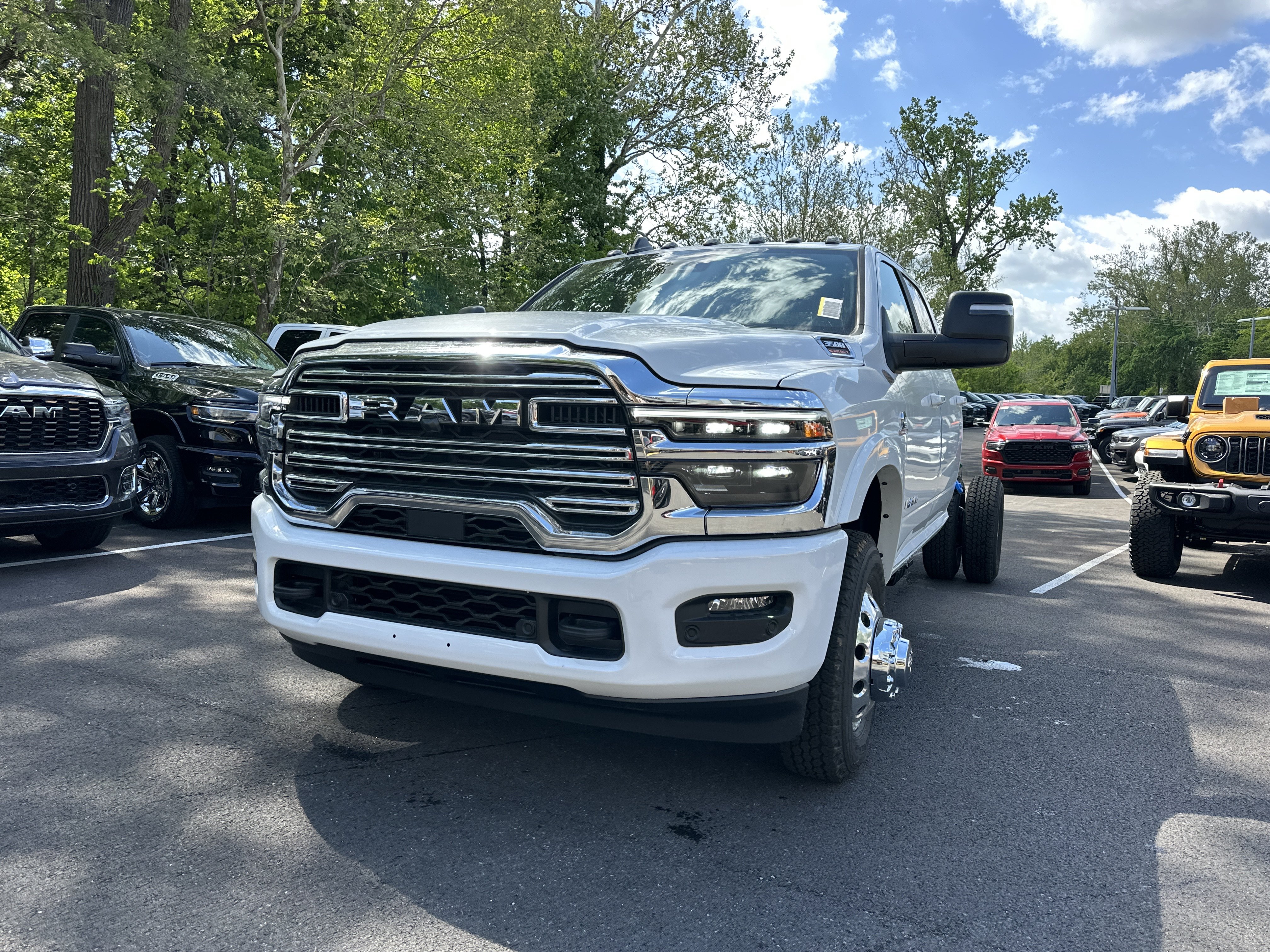 New 2026 RAM 3500 Big Horn w/ Laramie Trim Package AWD/4WD image 23