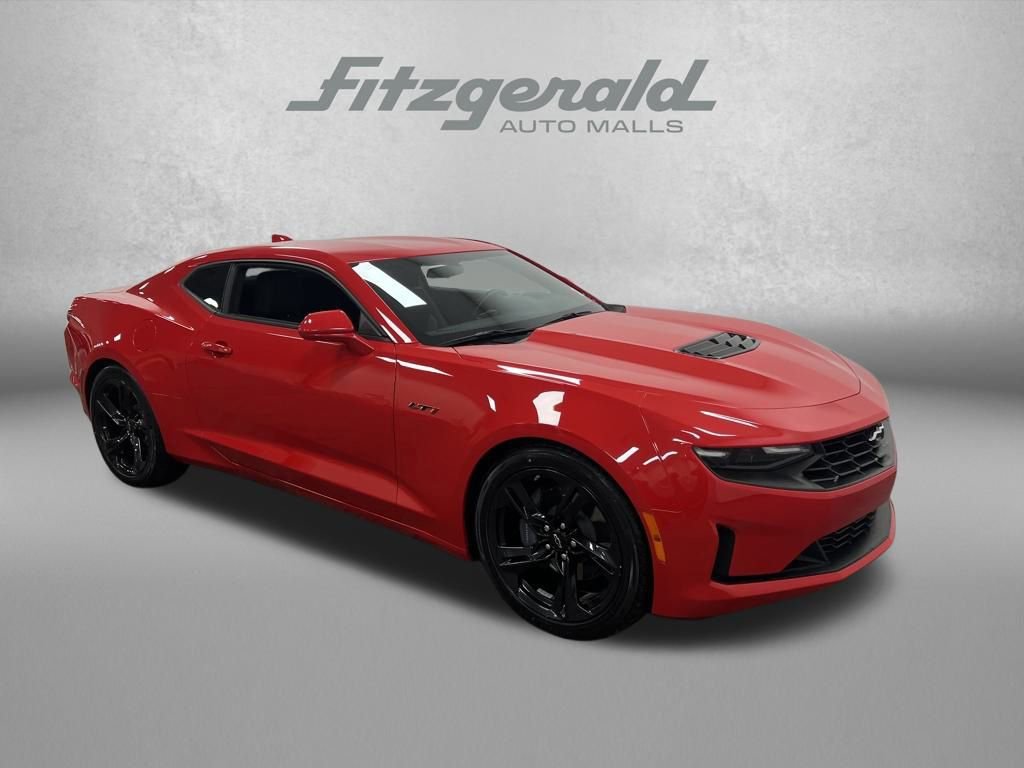 Used 2022 Chevrolet Camaro LT w/ Technology Package image 10