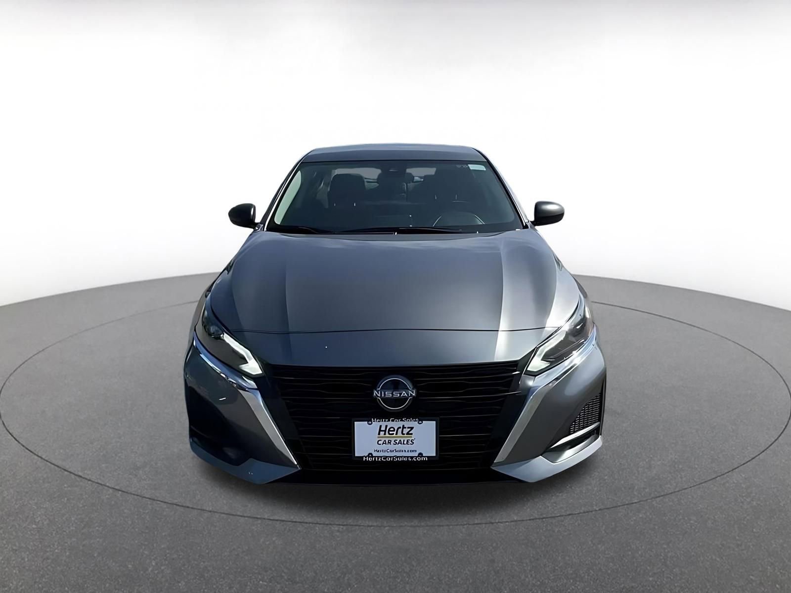 Used 2025 Nissan Altima 2.5 SV image 4