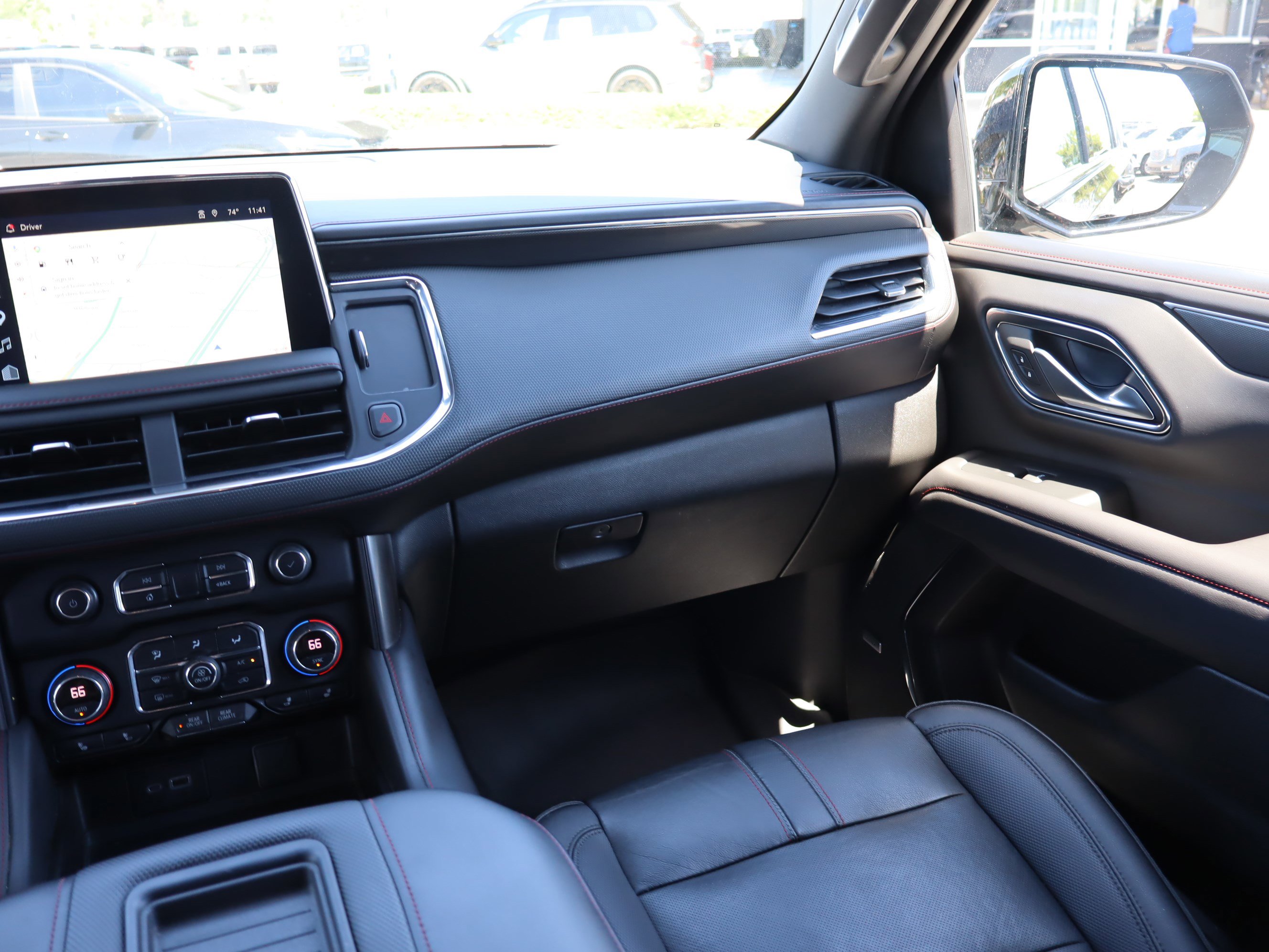Used 2022 Chevrolet Suburban RST w/ Sport Performance Package AWD/4WD image 15