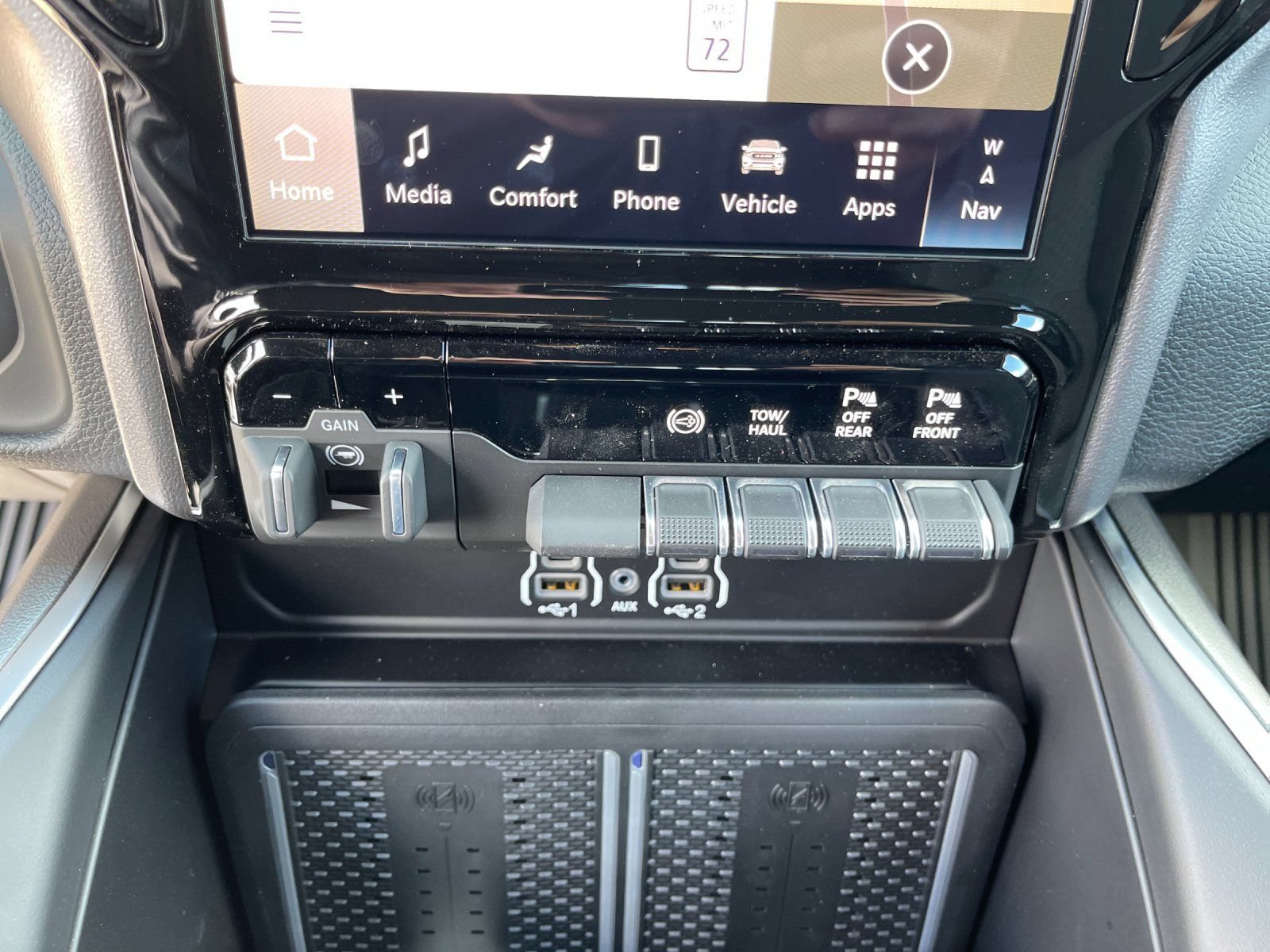 New 2026 RAM 3500 Big Horn AWD/4WD image 22