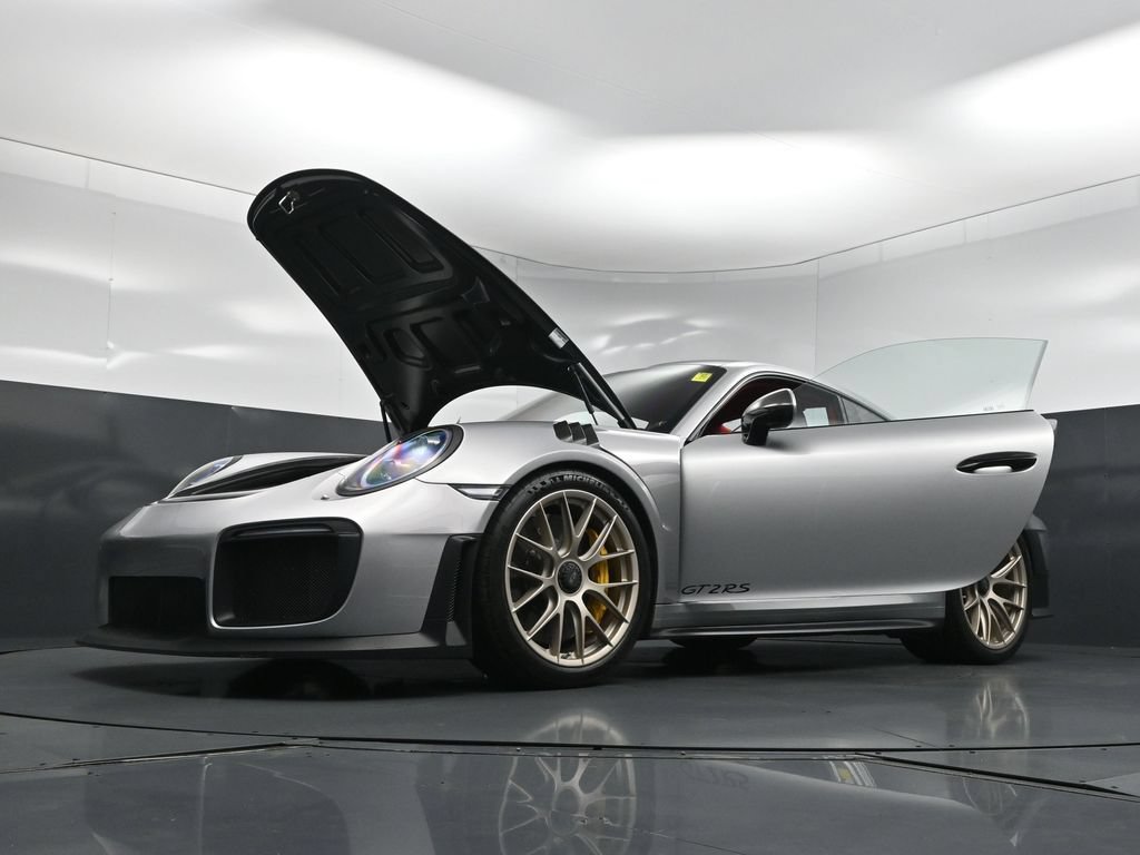 Used 2018 Porsche 911 GT2 RS RWD image 35