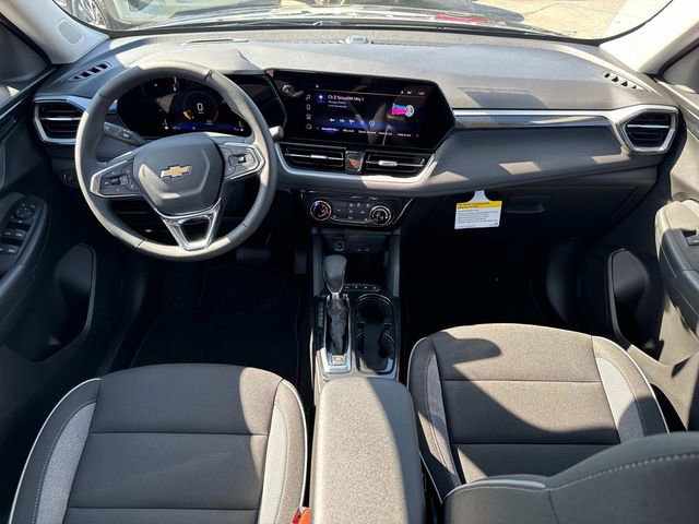 New 2025 Chevrolet TrailBlazer LT w/ LT Cold Weather Package image 9