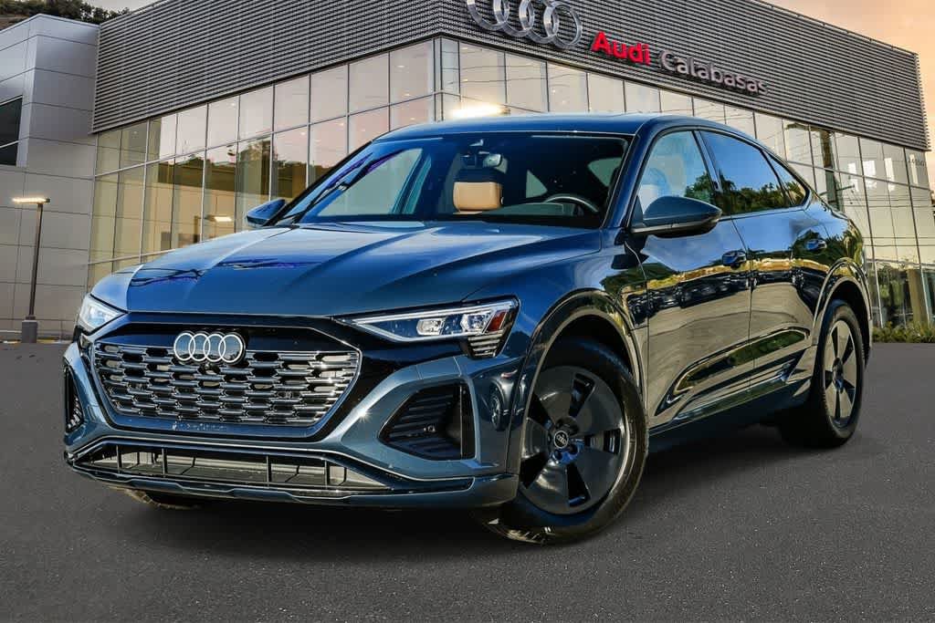 Used 2024 Audi Q8 e-tron Premium AWD/4WD image 1