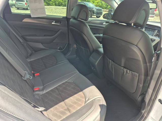 Used 2017 Hyundai Sonata Sport w/ Value Edition Package 02 FWD image 9