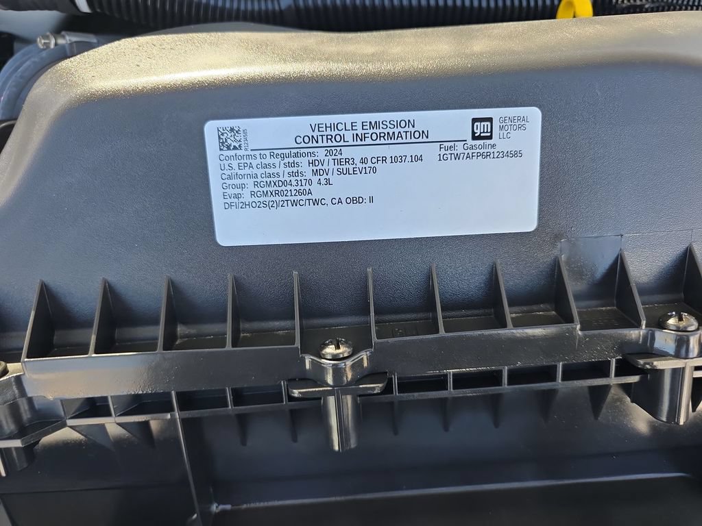 Used 2024 GMC Savana 2500 w/ Driver Convenience Package RWD image 34