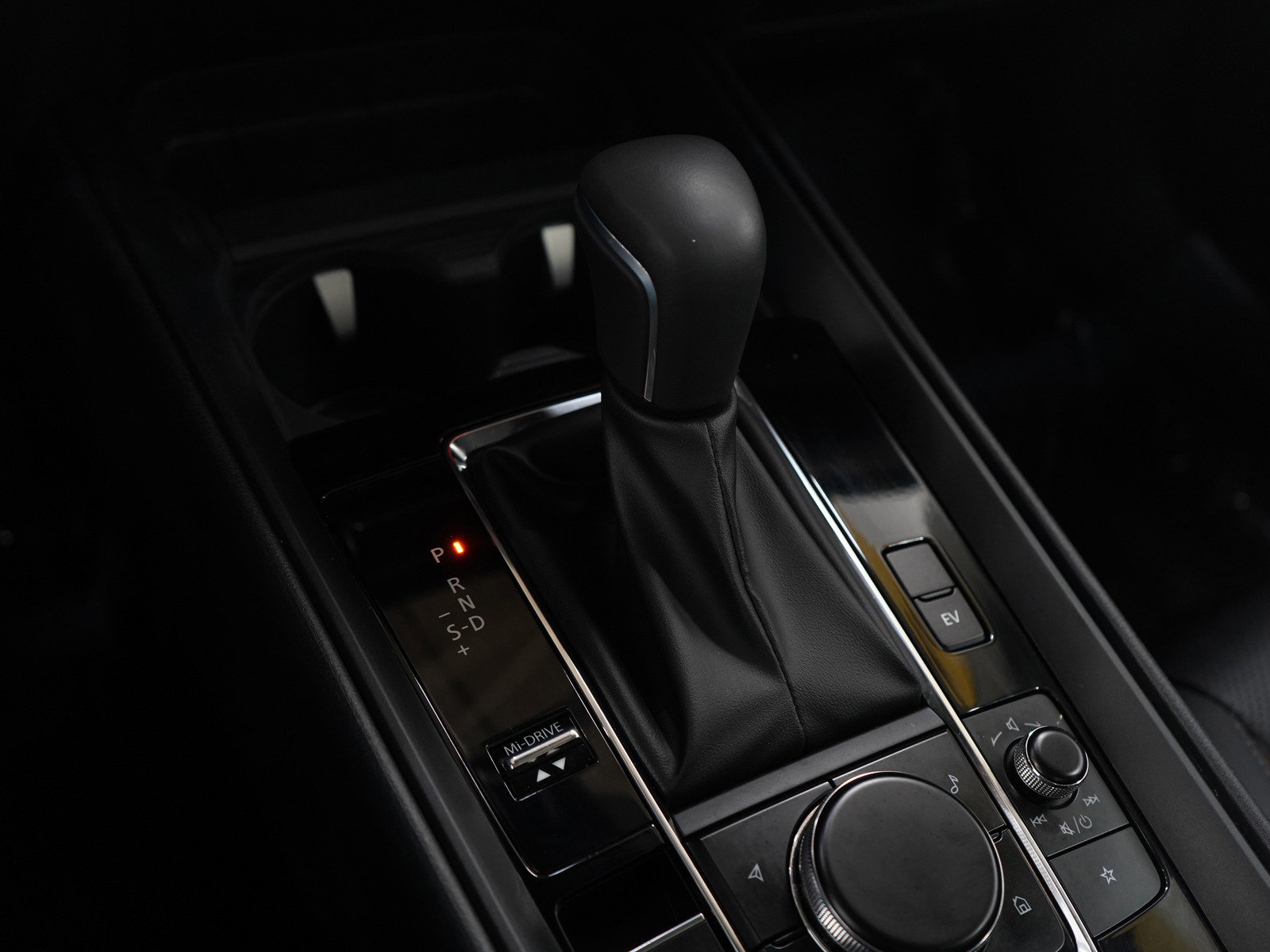 Certified 2025 MAZDA CX-50 2.5 Hybrid w/ Premium Plus Pkg image 24