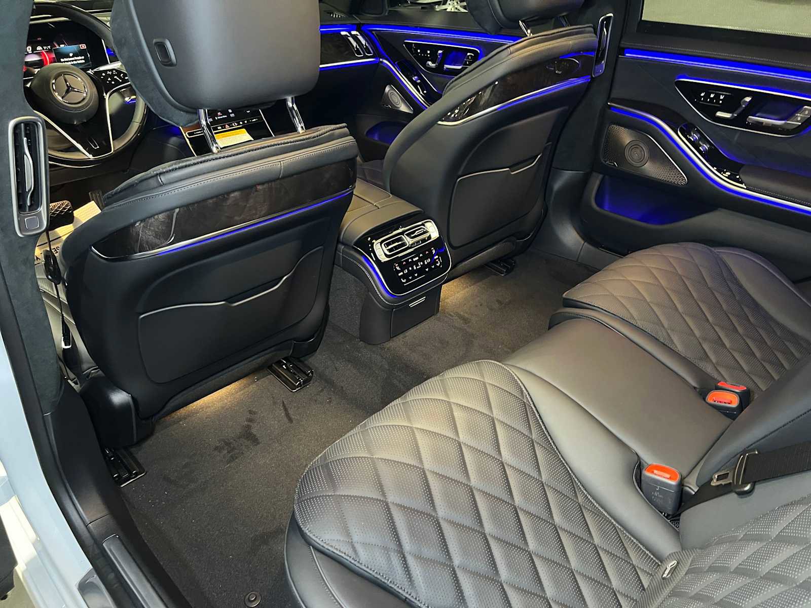 New 2025 Mercedes-Benz S 580 4MATIC Sedan image 23