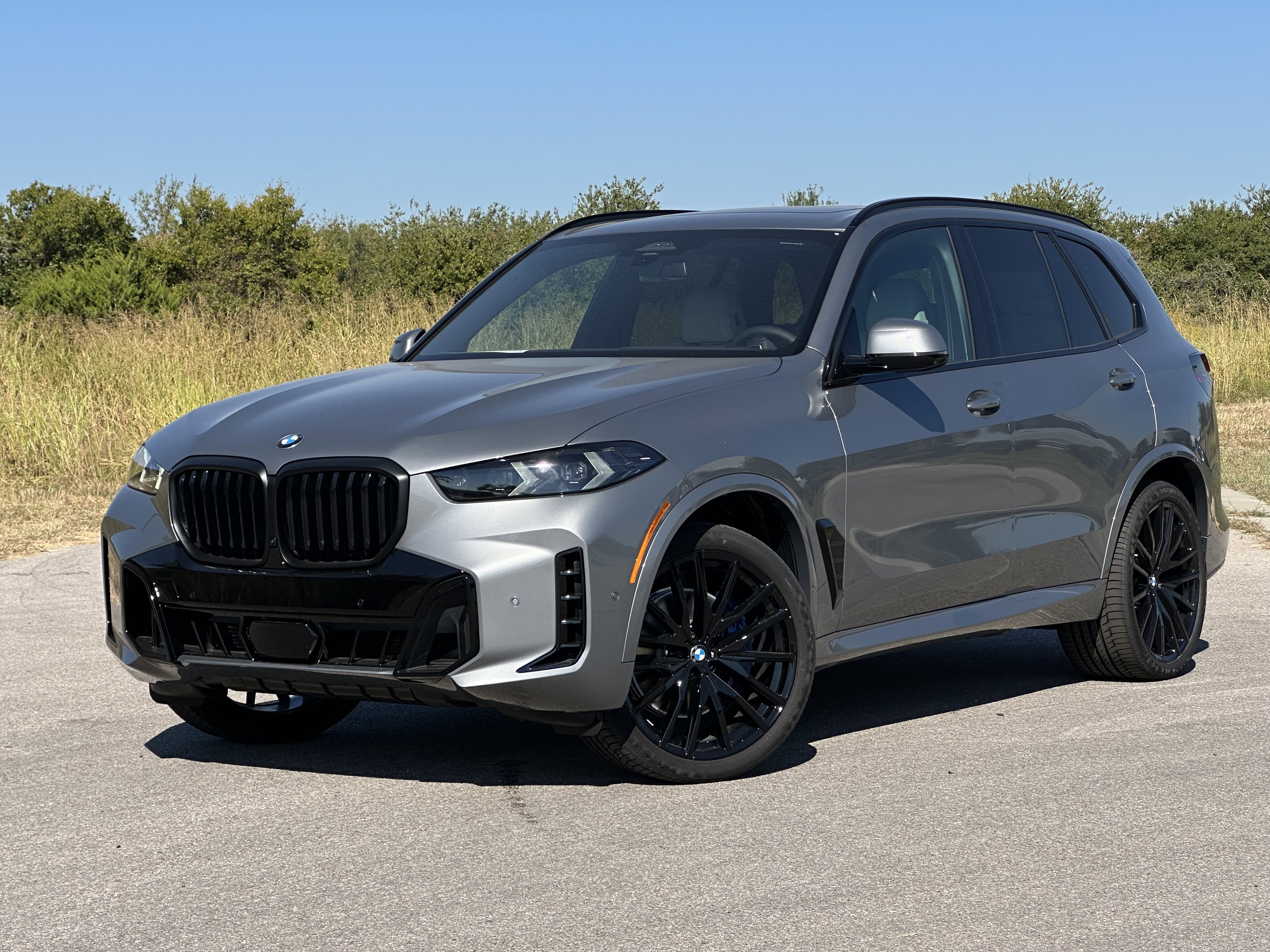 New 2026 BMW X5 sDrive40i w/ M Sport Package