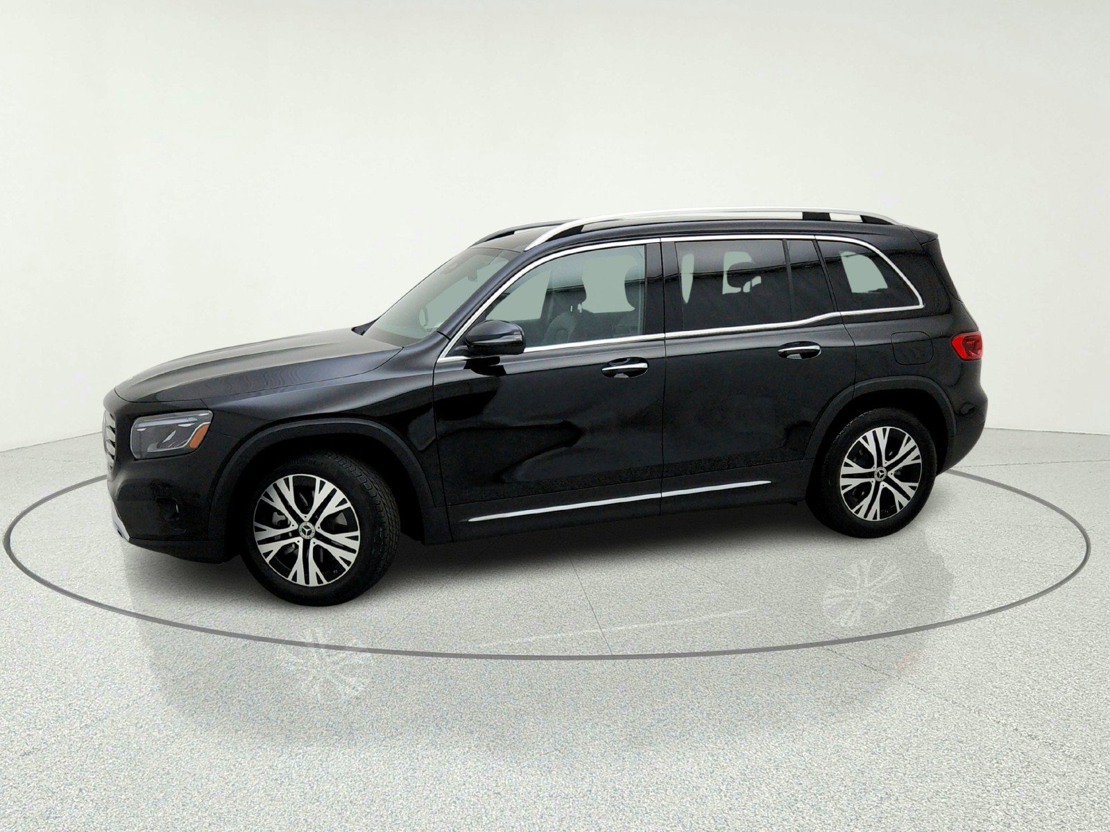 Certified 2024 Mercedes-Benz GLB 250 image 15