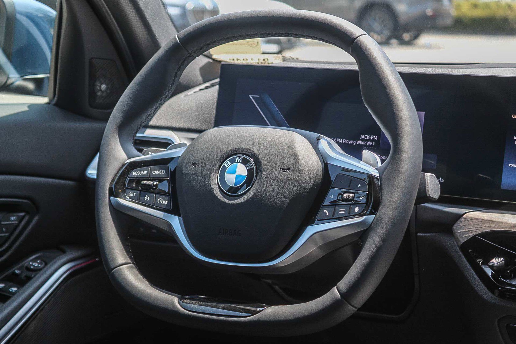 Used 2025 BMW 330i Sedan image 12