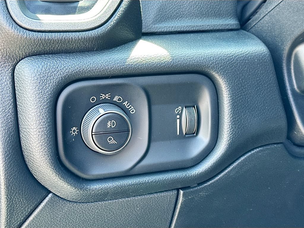 New 2026 RAM 2500 Tradesman AWD/4WD image 15