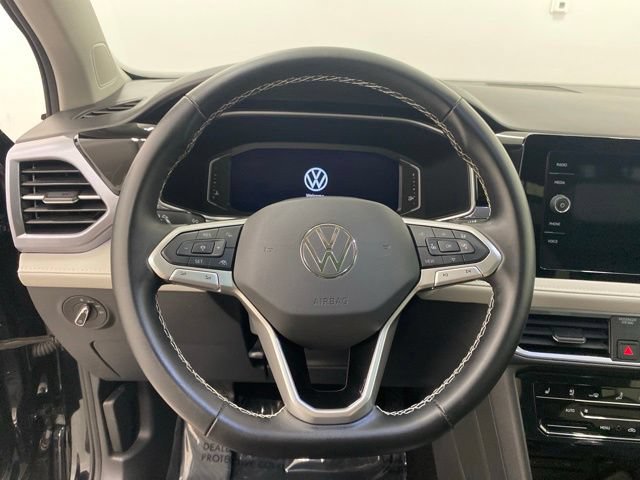 Used 2025 Volkswagen Taos SEL w/ Black Wheel Plus Package AWD/4WD image 16