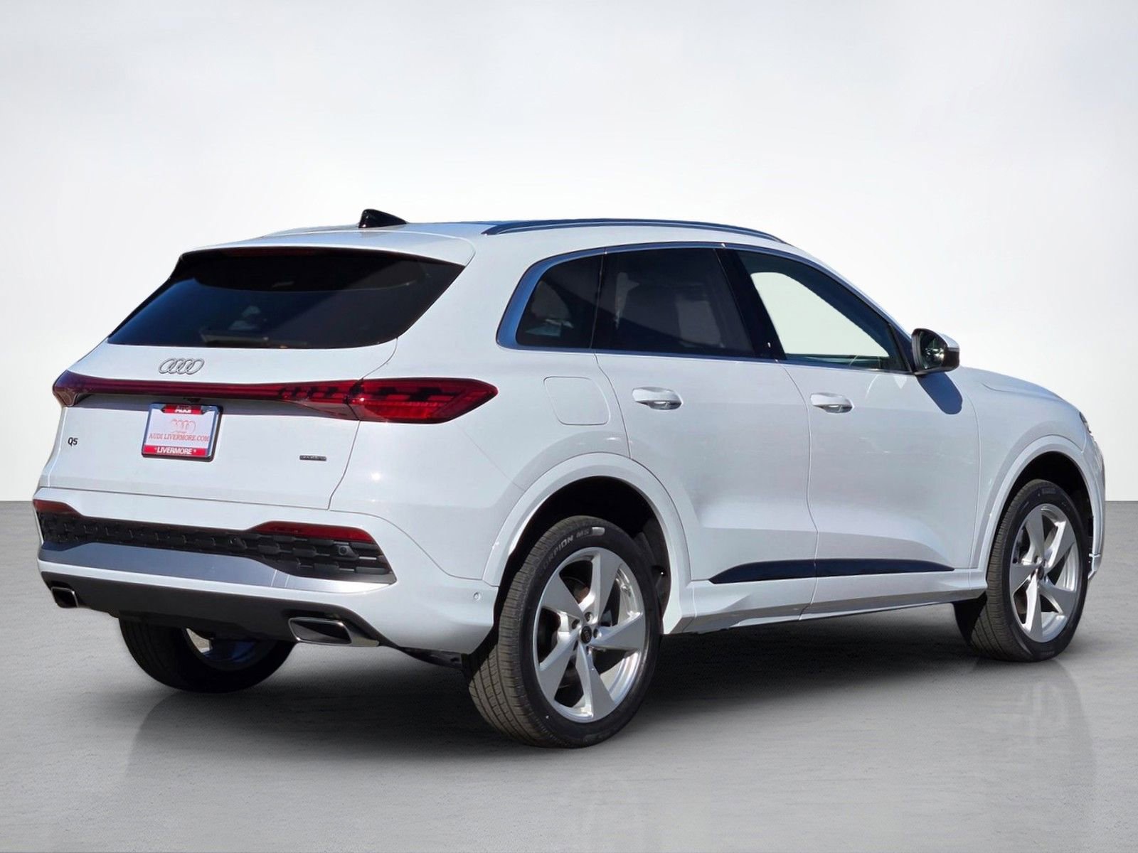 New 2025 Audi Q5 Premium Plus AWD/4WD image 6