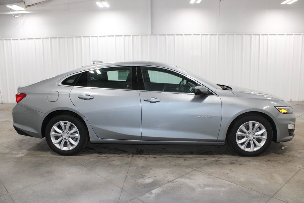 Used 2024 Chevrolet Malibu LT image 11