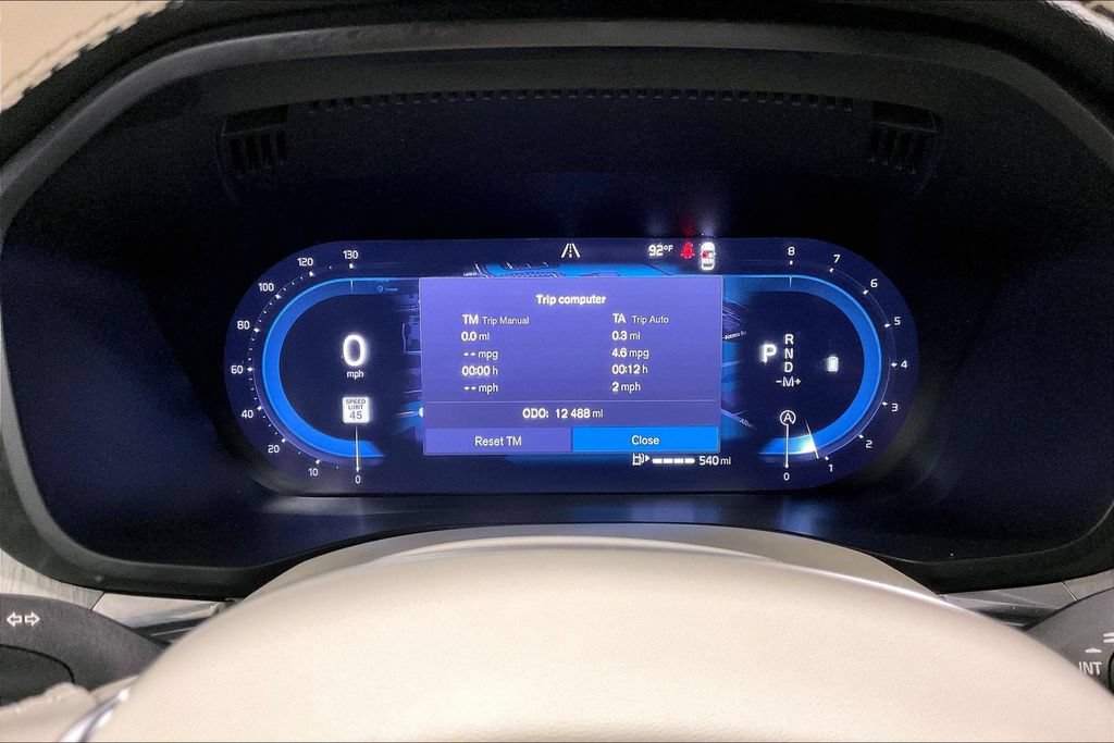 Certified 2024 Volvo XC60 B5 Plus AWD/4WD image 13