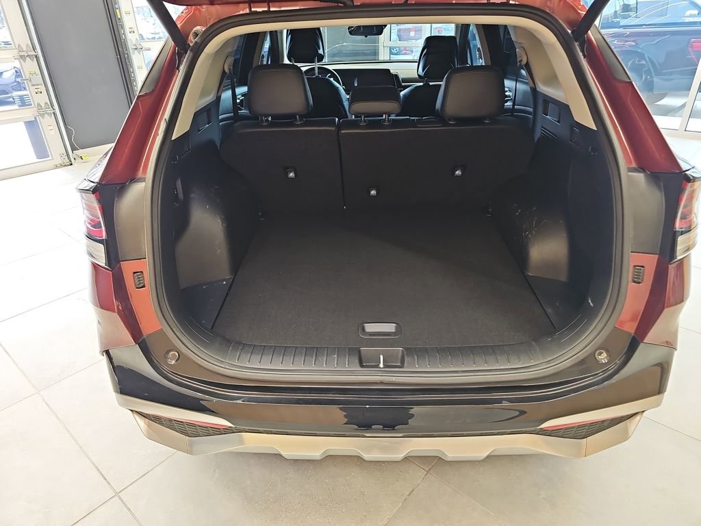 Certified 2023 Kia Sportage SX image 32