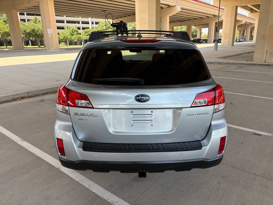 Used 2012 Subaru Outback 2.5i Limited AWD/4WD image 7