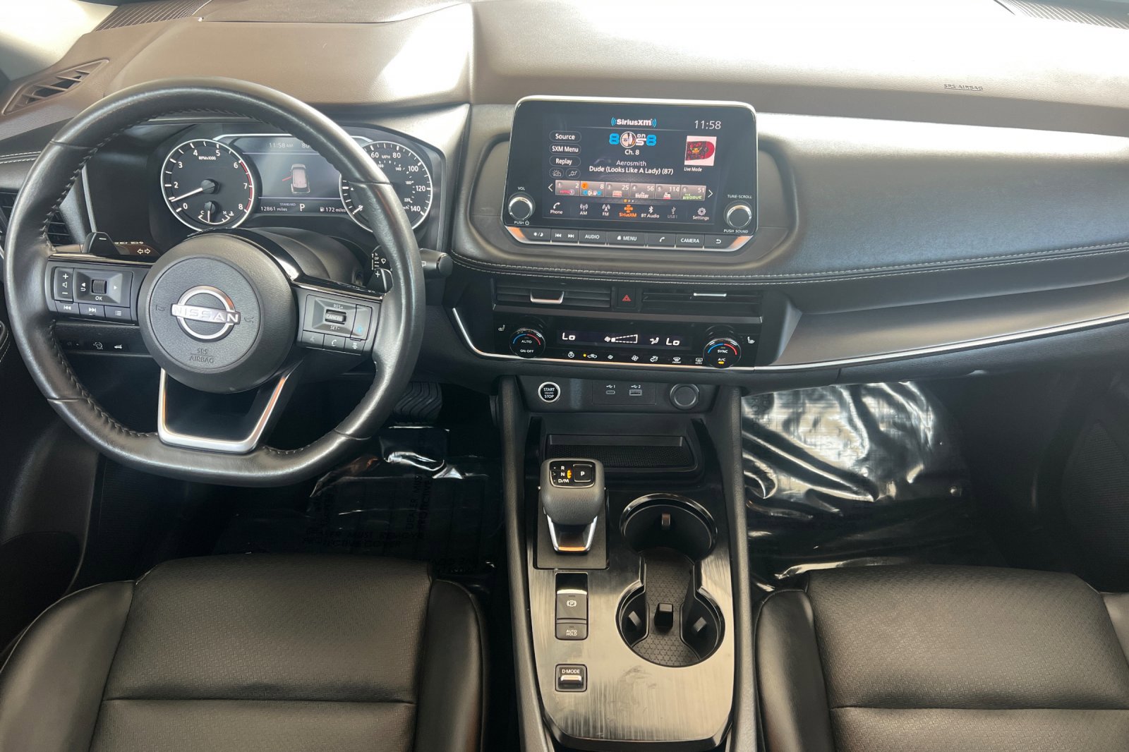 Used 2023 Nissan Rogue SV w/ SV Premium B Package image 14