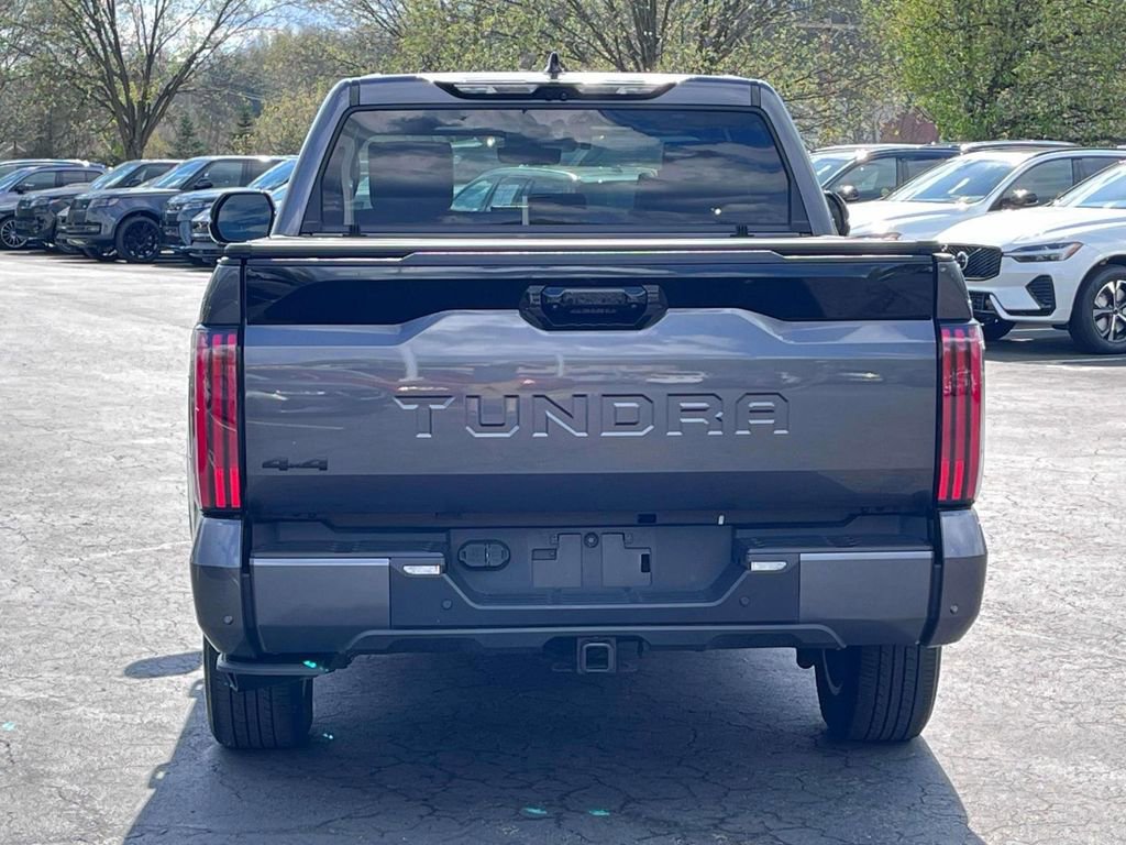 Used 2023 Toyota Tundra Platinum image 5