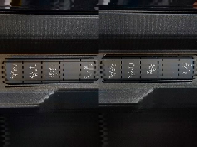 New 2026 Jeep Cherokee Laredo image 33