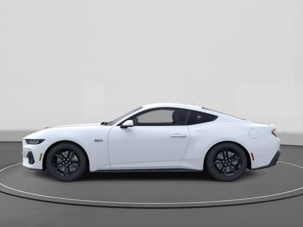 Used 2025 Ford Mustang GT RWD image 3