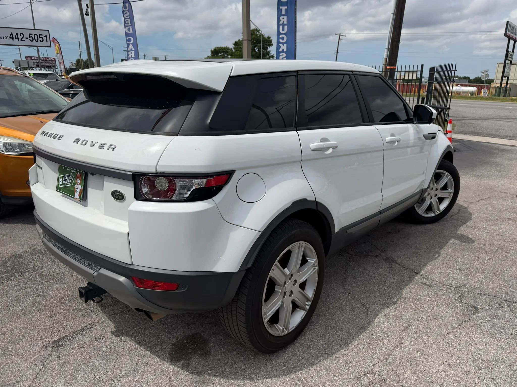 Used 2015 Land Rover Range Rover Evoque Pure Premium AWD/4WD image 4