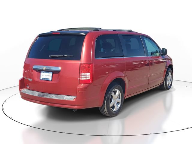 Used 2008 Chrysler Town & Country Touring FWD image 4