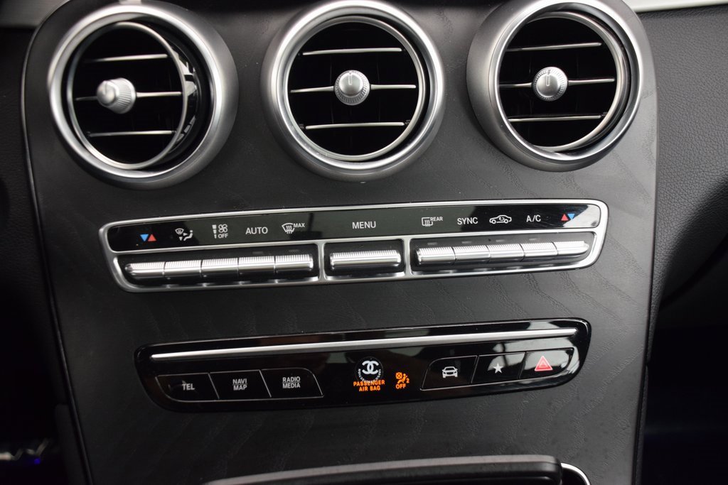 Used 2022 Mercedes-Benz GLC 300 image 28