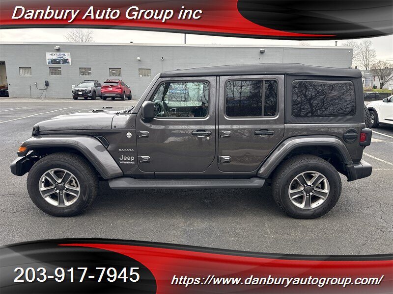 Used 2022 Jeep Wrangler Unlimited Sahara w/ Cold Weather Group AWD/4WD image 3