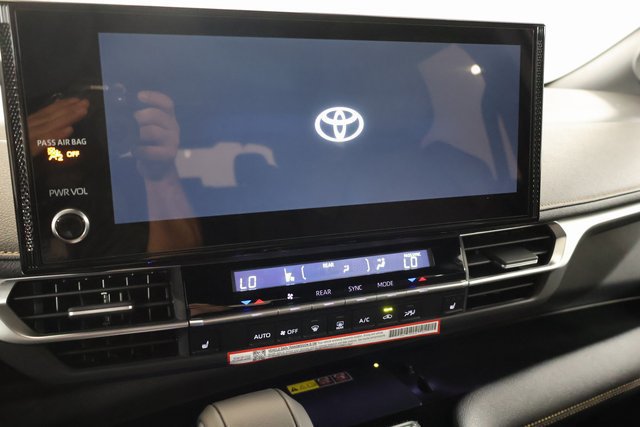 New 2026 Toyota Sienna XLE Woodland Edition AWD/4WD image 19