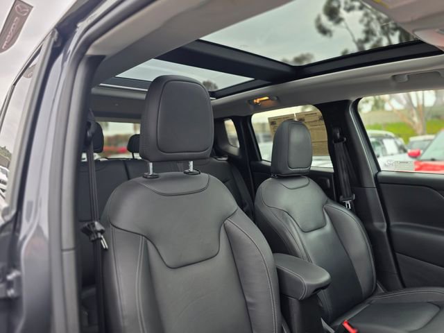 Used 2023 Jeep Renegade Limited w/ Sun/Sound Group image 10