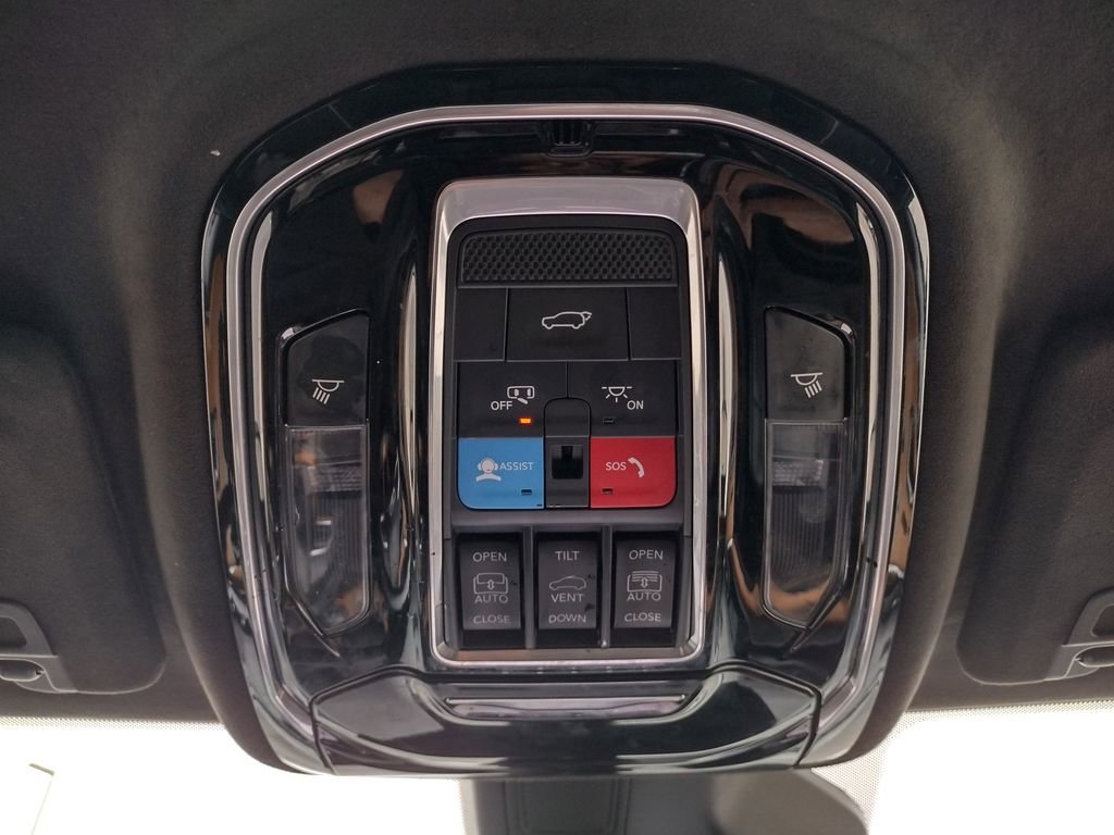 Used 2022 Jeep Grand Cherokee L Summit image 35