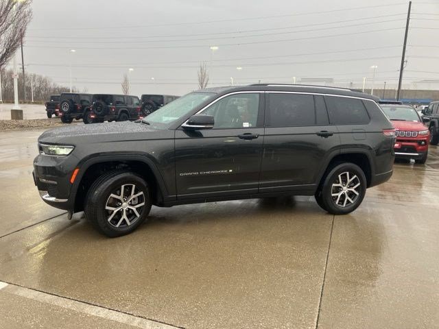 Certified 2023 Jeep Grand Cherokee L Limited image 5
