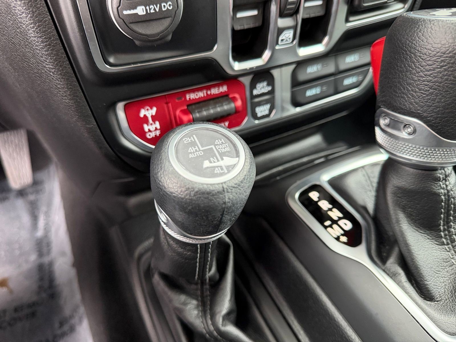 Used 2025 Jeep Wrangler Unlimited Rubicon 4xe w/ Safety Group image 25