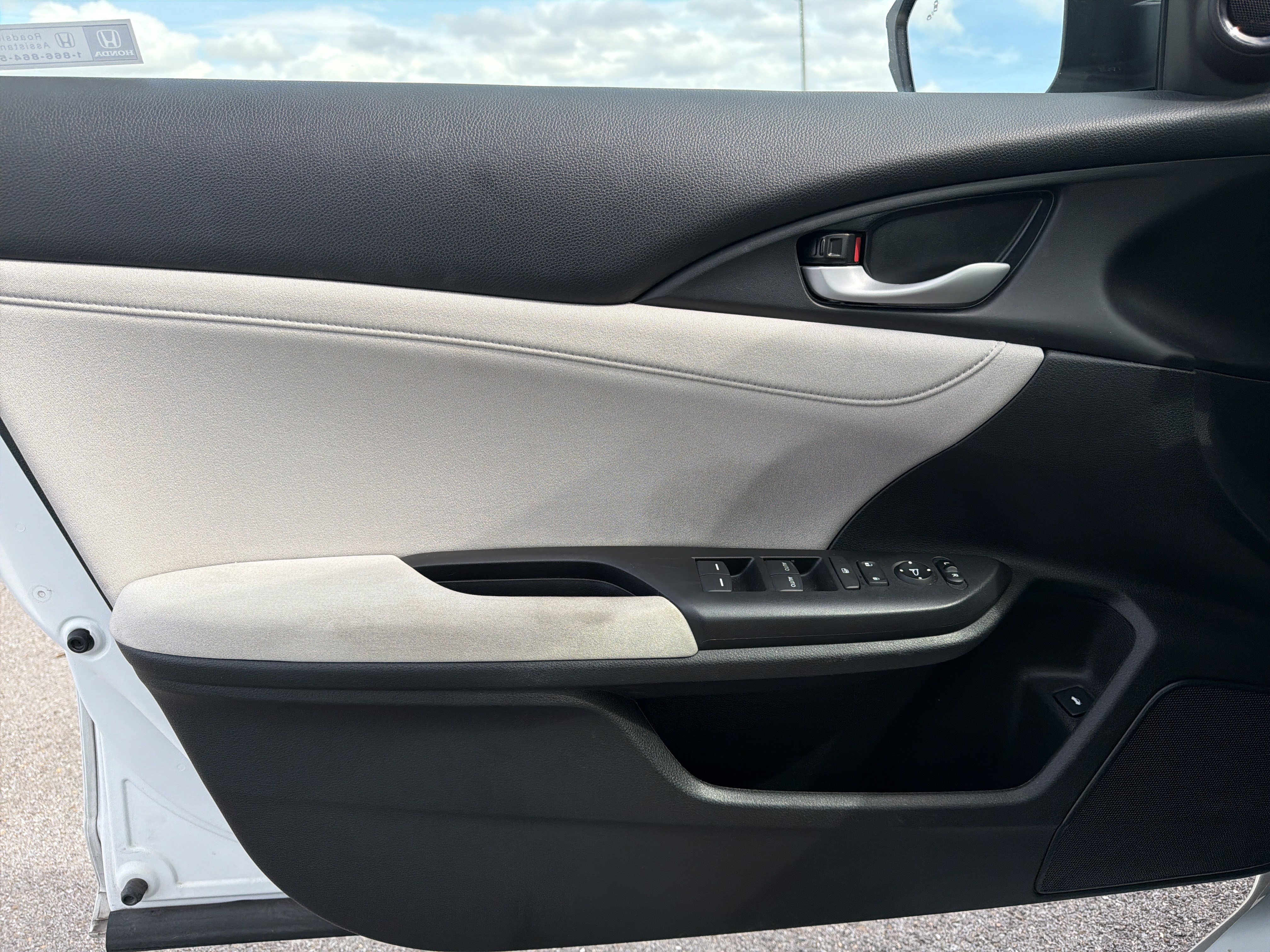 Certified 2022 Honda Insight EX image 31