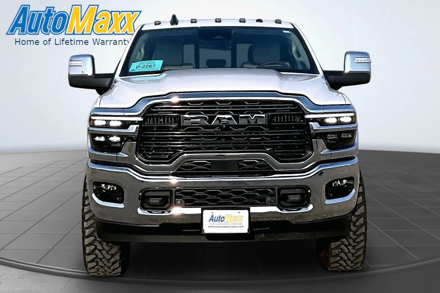 Used 2025 RAM 2500 Laramie w/ Towing Technology Group AWD/4WD image 2