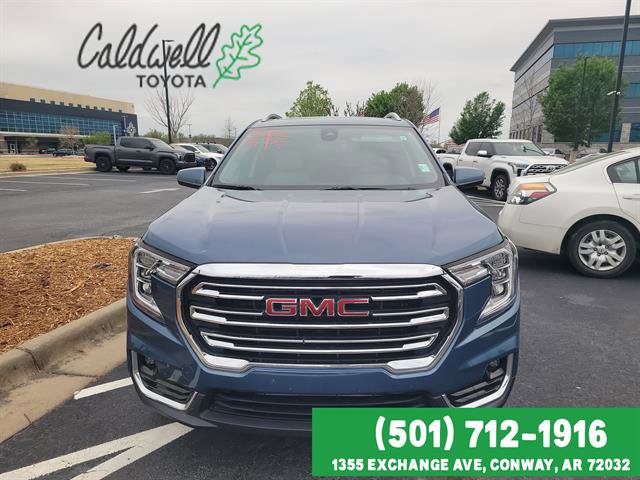 Used 2024 GMC Terrain SLT image 35