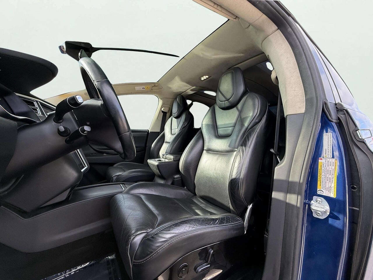 Used 2016 Tesla Model X 75D image 24