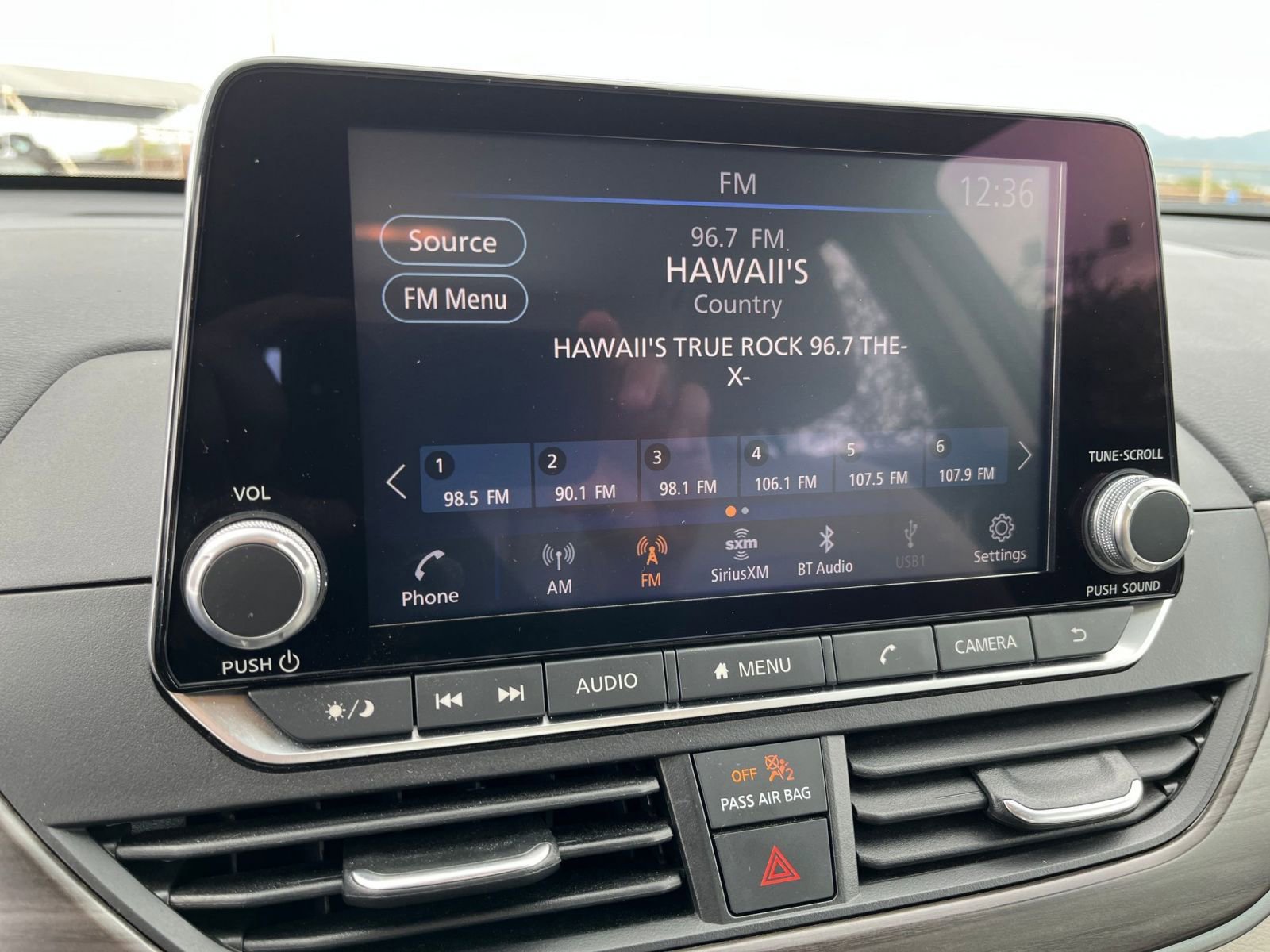 Used 2025 Nissan Altima 2.5 SV image 21