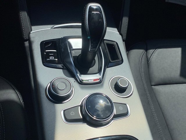 New 2025 Alfa Romeo Stelvio Sprint image 32