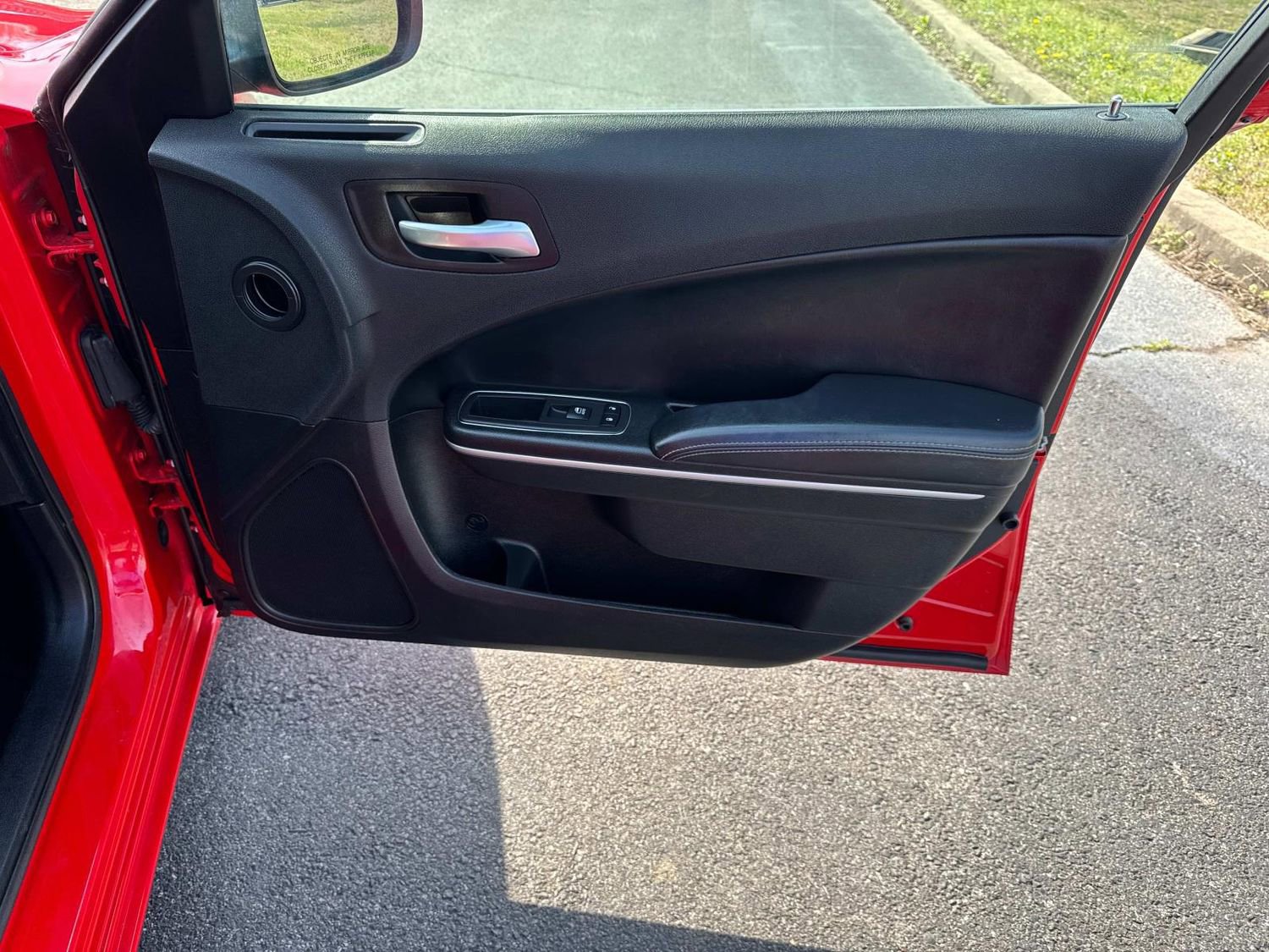 Used 2019 Dodge Charger SXT w/ Leather Interior Group image 21