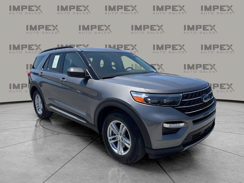 Used 2021 Ford Explorer XLT w/ Equipment Group 202A AWD/4WD image 7