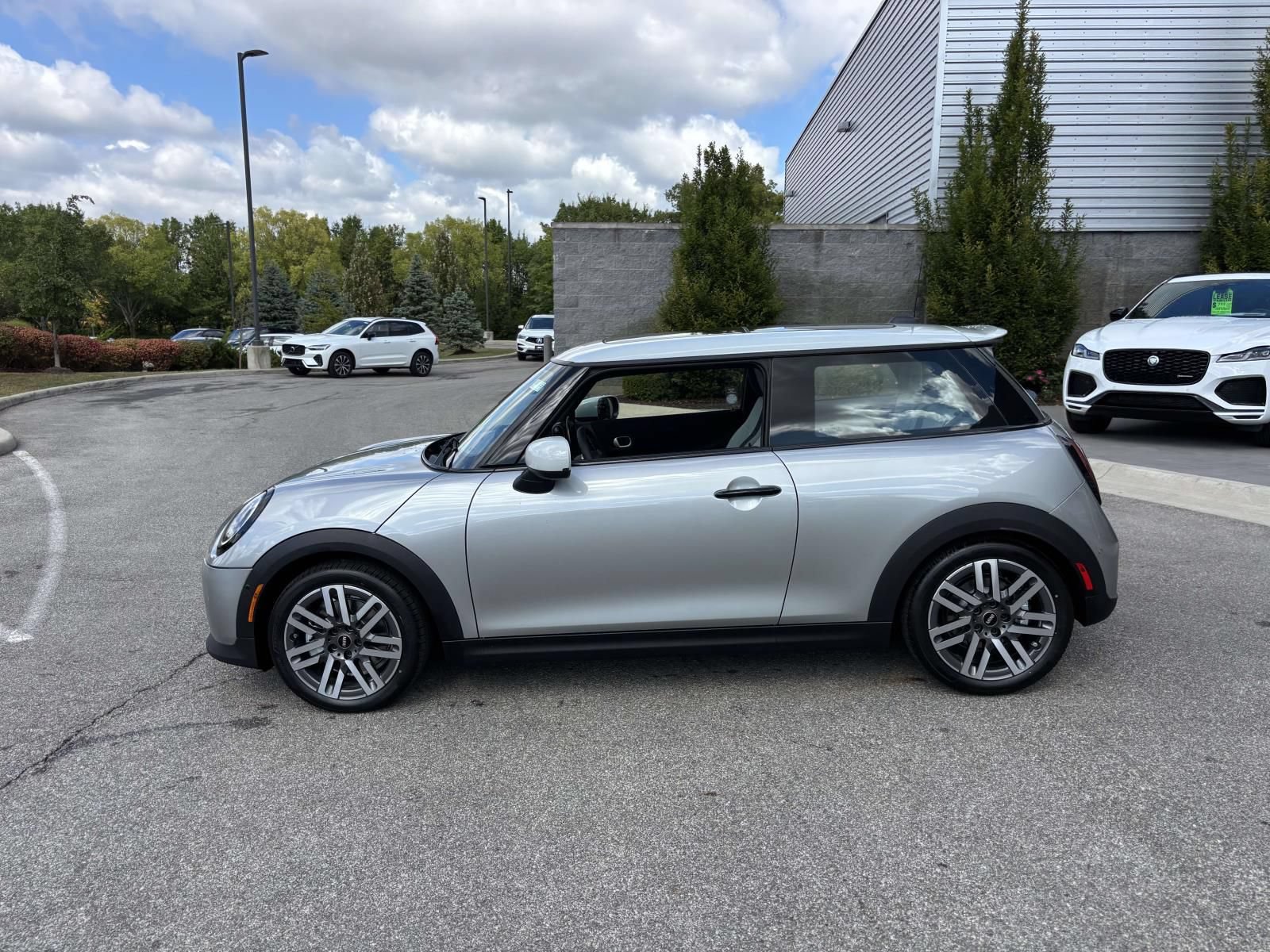 New 2026 MINI Cooper S FWD image 4