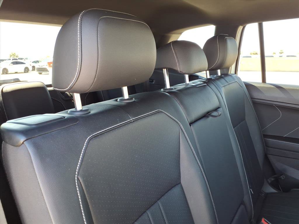 Used 2023 Volkswagen Tiguan SE R-Line image 14