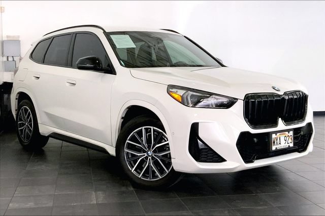 Used 2023 BMW X1 xDrive28i w/ M Sport Package AWD/4WD image 2