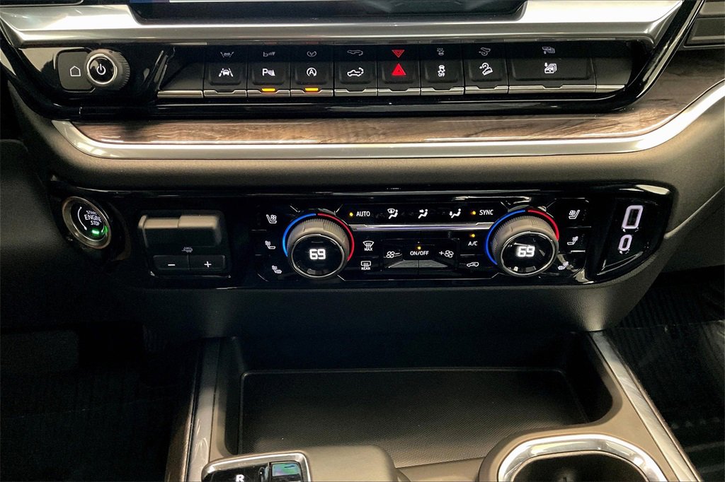 Used 2024 Chevrolet Silverado 1500 LTZ w/ Z71 Off-Road Package image 32