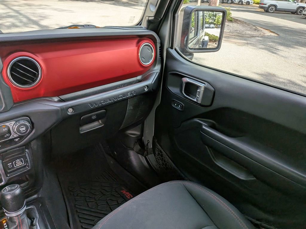 Used 2018 Jeep Wrangler Unlimited Rubicon image 17